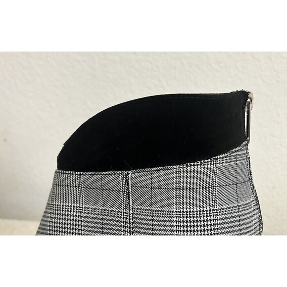 Comfort Women's Ankle Boot Size 9W Pointed Toe Back Zipper Black, White and Gray - Picture 9 of 13